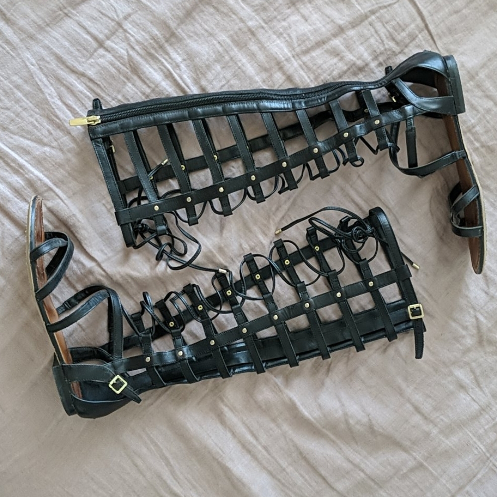 LAST CALL‼️Vince Camuto / Mesta Gladiator Sandals